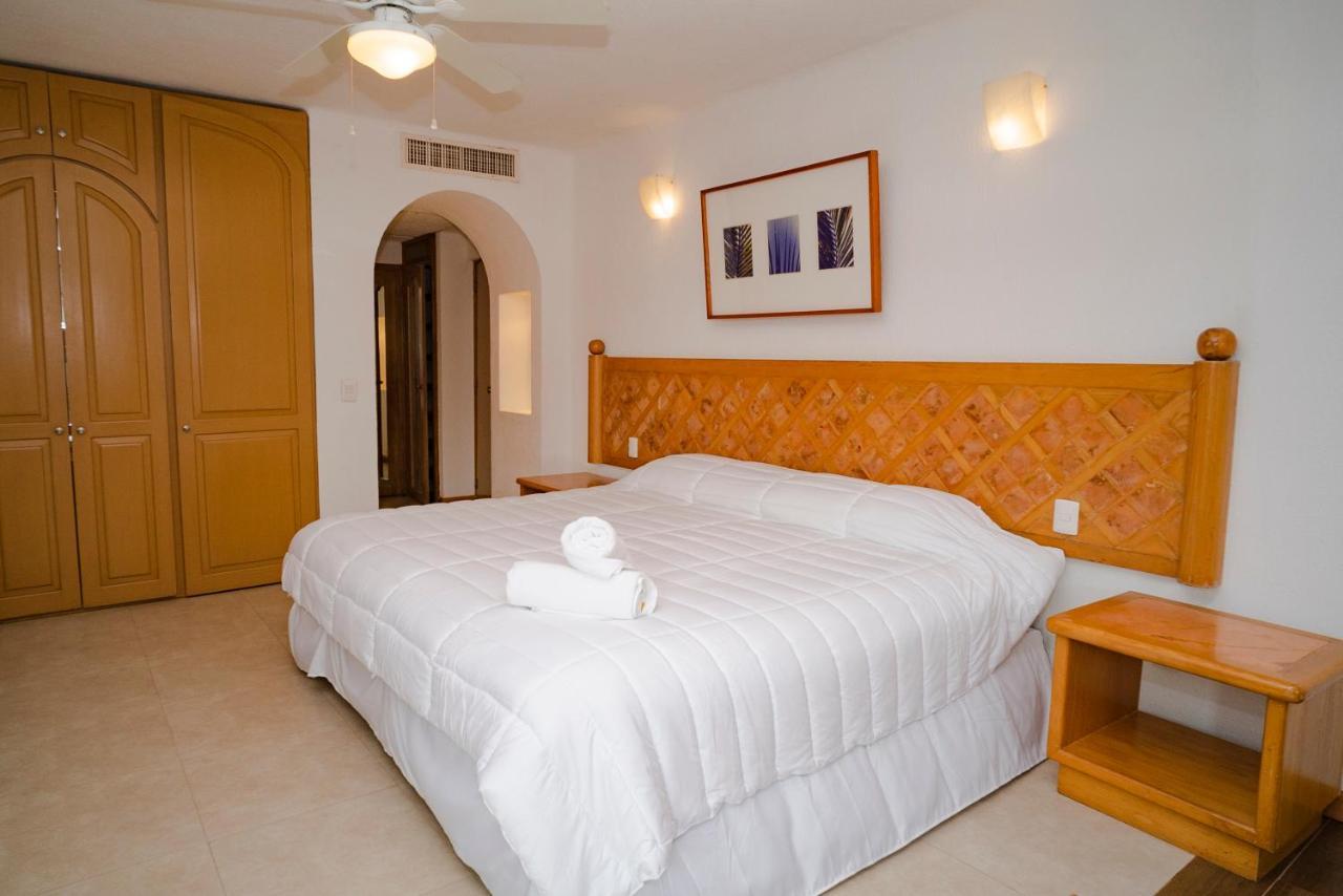Oceanfront Condo At Voted Best Cancun Sandy Beach Bagian luar foto
