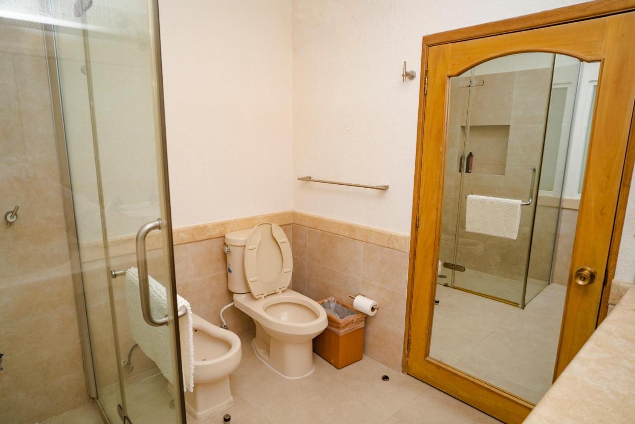 Oceanfront Condo At Voted Best Cancun Sandy Beach Bagian luar foto