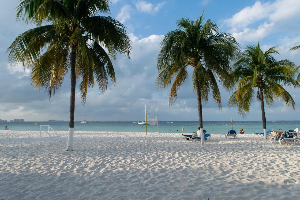 Oceanfront Condo At Voted Best Cancun Sandy Beach Bagian luar foto