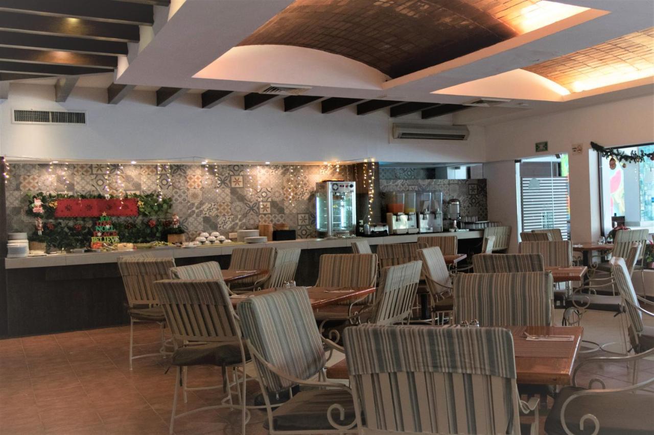 Oceanfront Condo At Voted Best Cancun Sandy Beach Bagian luar foto